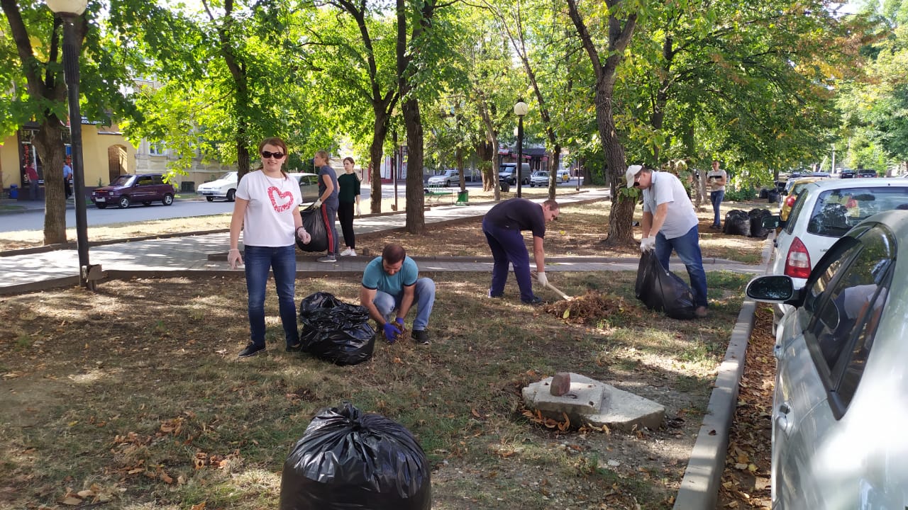 В заботе о чистоте округа | 28.09.2020 | Георгиевск - БезФормата