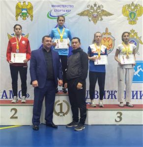 «Золото» и «серебро» взяли юные ставропольские спортсменки на всероссийских соревнованиях по тхэквондо