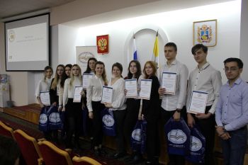 Избирательная комиссия Ставропольского края провела День открытых дверей для ставропольских школьников
