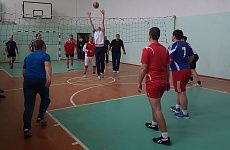 Розыгрыш Переходящего кубка по волейболу среди команд села Обильного