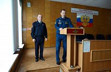 Сотрудникам полиции вручили медаль к 100-летию уголовно- исполнительной системы ФСИН России