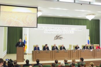 Губернатор Ставрополья наградил лучших фермеров региона