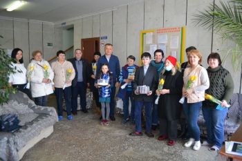 Глава Георгиевского округа поздравил женщин в ПВР