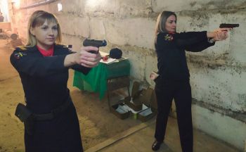 В Георгиевском городском округе прошли соревнования по стрельбе среди сотрудниц полиции