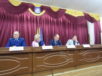 Депутаты минимизировали дефицит местного бюджета