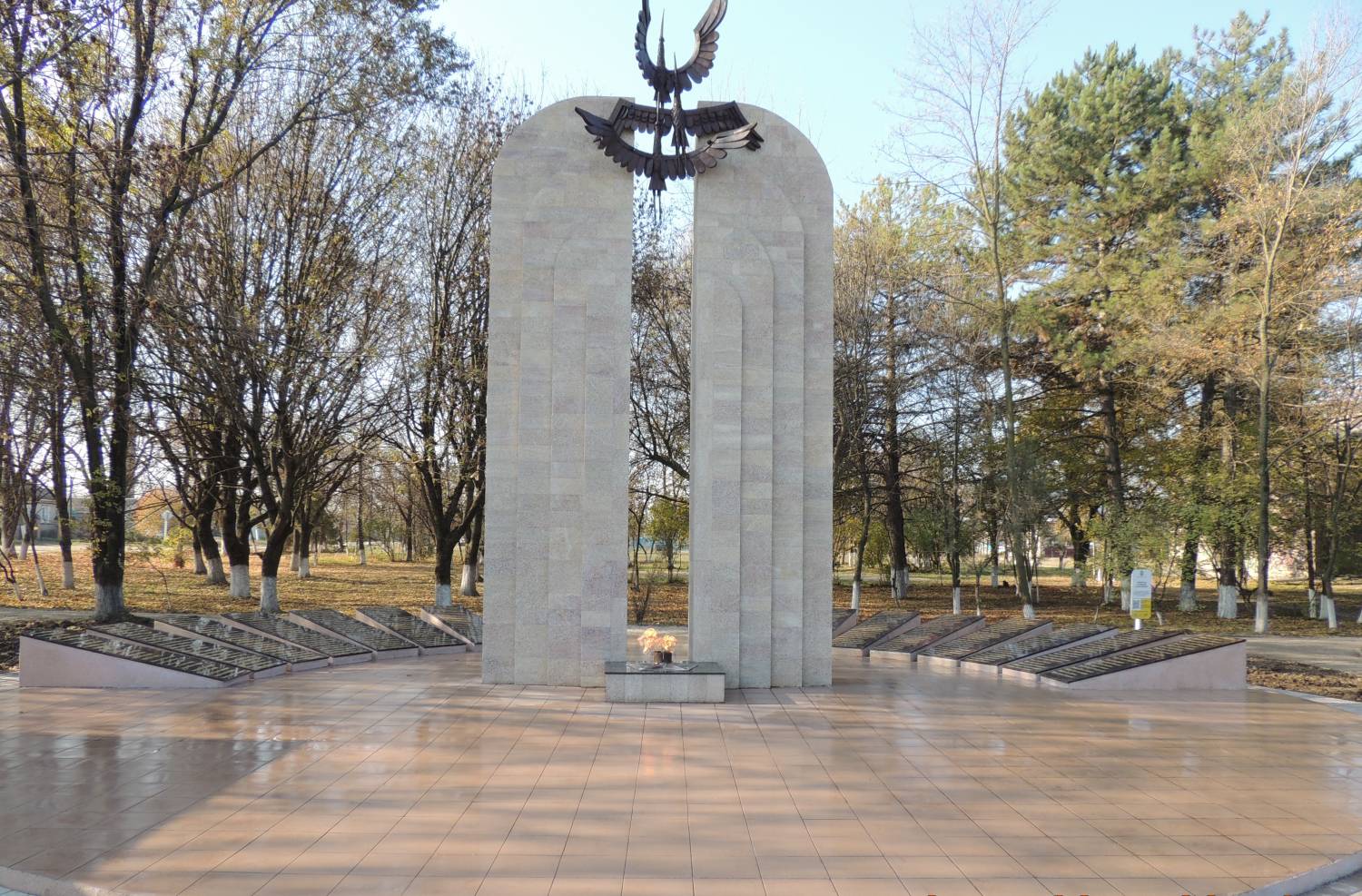 ст. Георгиевская Памятник воинам-станичникам, погибшим в Великой Отечественной войне