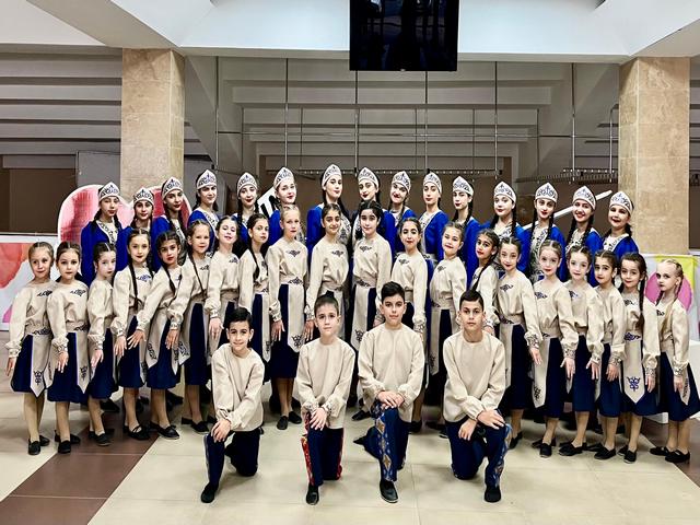 Народный ансамбль национального танца «Жемчужина Кавказа»