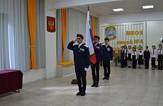Торжественная церемония поднятия флага России и Знамени Победы прошла в Георгиевске