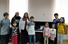 Новые пианино в школах искусств Георгиевского округа