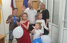 Георгиевские единороссы поздравили детей с праздником