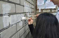 В Георгиевске активисты закрашивают адреса, где «торгуют смертью»